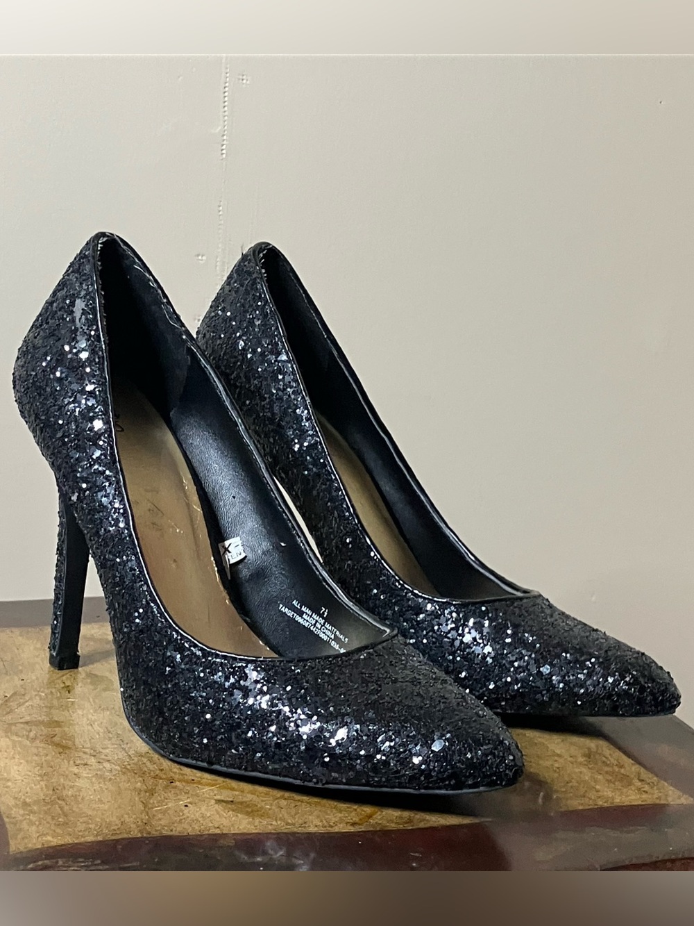 Black Glitter Pointed-Toe Stiletto Heels